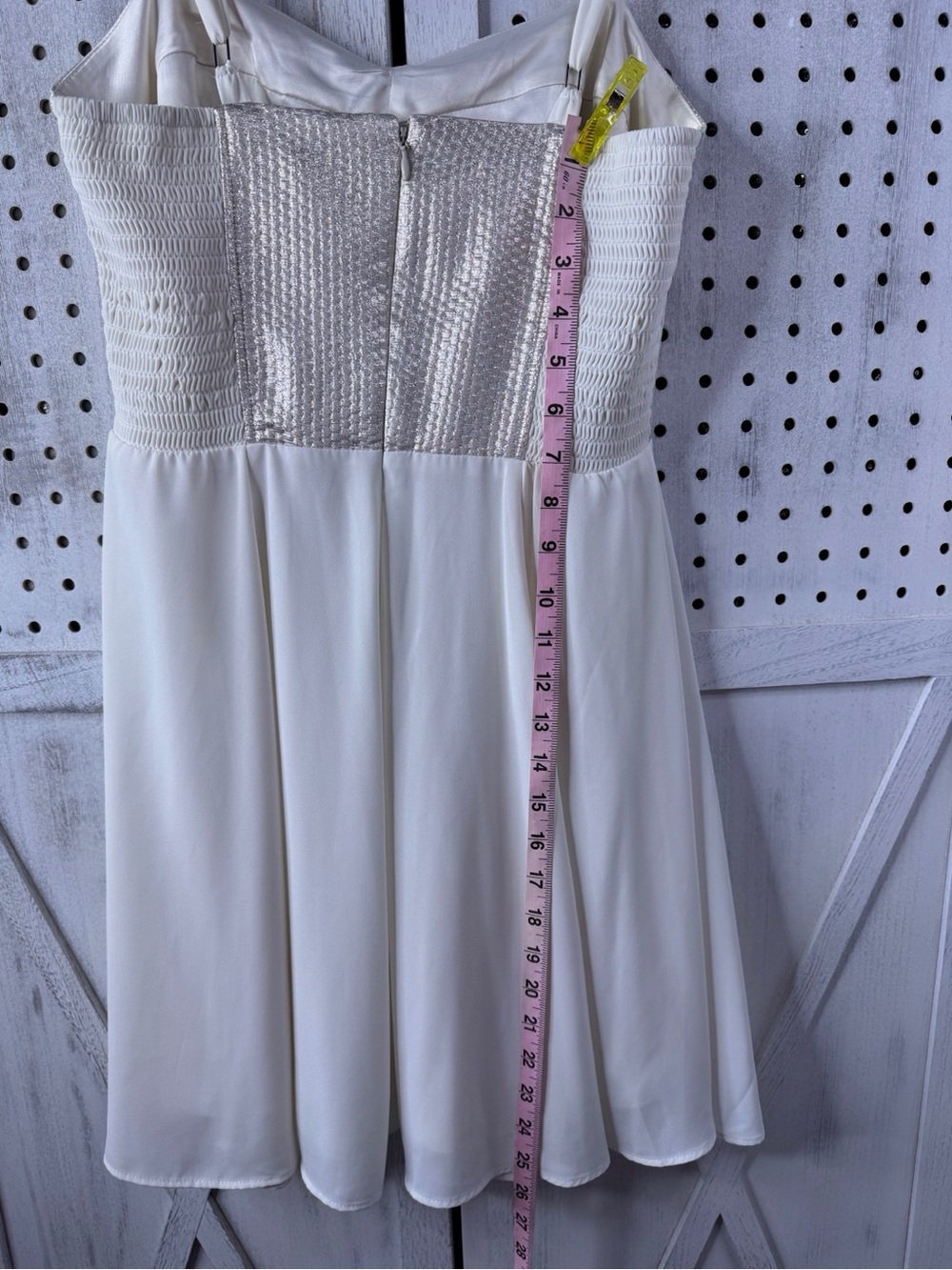 Express Cream Chiffon Mini Dress Size 8 Metallic Gold Bodice Party Cocktail - Picture 7 of 11